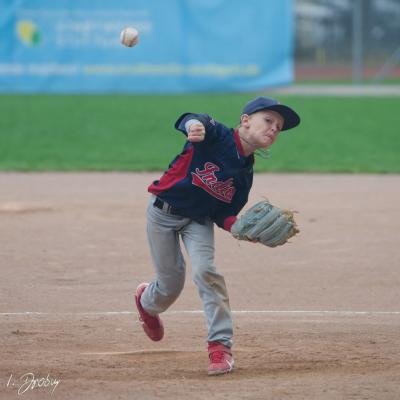 250921 Indians Stealers 0048
