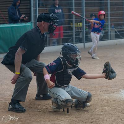 250921 Indians Stealers 0059